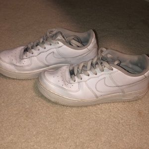 Air Force 1s ( NIKE AIR )
